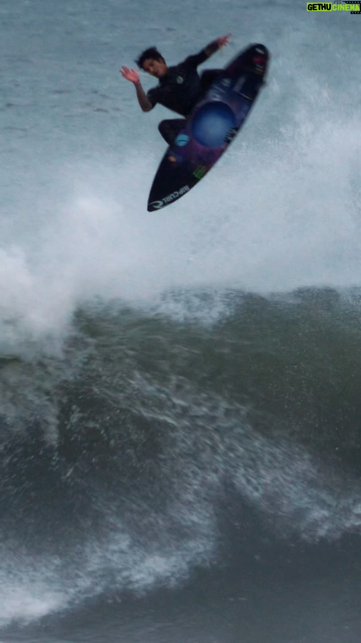 Gabriel Medina Instagram - Home is home @fernando_junior31 🥷🏻 ll 🎥 @lucasbalbino_ Maresias, Sao Paulo, Brazil