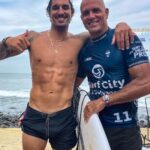 Gabriel Medina Instagram - always a pleasure surfing with you buddy. big respect. keep inspiring us all... 🙏🏻 👑 @kellyslater El Salvador
