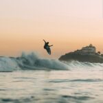 Gabriel Medina Instagram - ‭‭Eclesiastes‬ ‭3‬:‭1‬ “Tudo neste mundo tem o seu tempo; cada coisa tem a sua ocasião. Há tempo de nascer e tempo de morrer; tempo de plantar e tempo de arrancar; tempo de matar e tempo de curar; tempo de derrubar e tempo de construir. Há tempo de ficar triste e tempo de se alegrar; tempo de chorar e tempo de dançar; tempo de espalhar pedras e tempo de ajuntá-las; tempo de abraçar e tempo de afastar. Há tempo de procurar e tempo de perder; tempo de economizar e tempo de desperdiçar; tempo de rasgar e tempo de remendar; tempo de ficar calado e tempo de falar. Há tempo de amar e tempo de odiar; tempo de guerra e tempo de paz.” ‭ 🙏🏻 Tempo para tudo. Fé. Seguimos... Maresias, Sao Paulo, Brazil