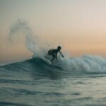 Gabriel Medina Instagram - ‭‭Eclesiastes‬ ‭3‬:‭1‬ “Tudo neste mundo tem o seu tempo; cada coisa tem a sua ocasião. Há tempo de nascer e tempo de morrer; tempo de plantar e tempo de arrancar; tempo de matar e tempo de curar; tempo de derrubar e tempo de construir. Há tempo de ficar triste e tempo de se alegrar; tempo de chorar e tempo de dançar; tempo de espalhar pedras e tempo de ajuntá-las; tempo de abraçar e tempo de afastar. Há tempo de procurar e tempo de perder; tempo de economizar e tempo de desperdiçar; tempo de rasgar e tempo de remendar; tempo de ficar calado e tempo de falar. Há tempo de amar e tempo de odiar; tempo de guerra e tempo de paz.” ‭ 🙏🏻 Tempo para tudo. Fé. Seguimos... Maresias, Sao Paulo, Brazil