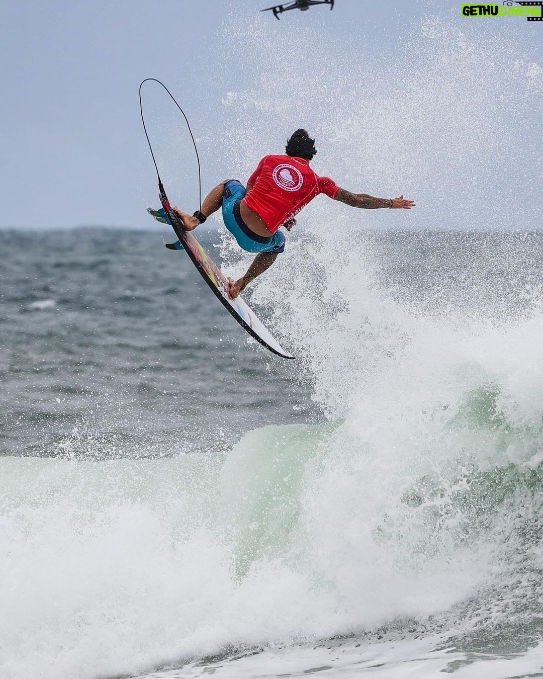 Gabriel Medina Instagram - Dump! - United and avante caraio