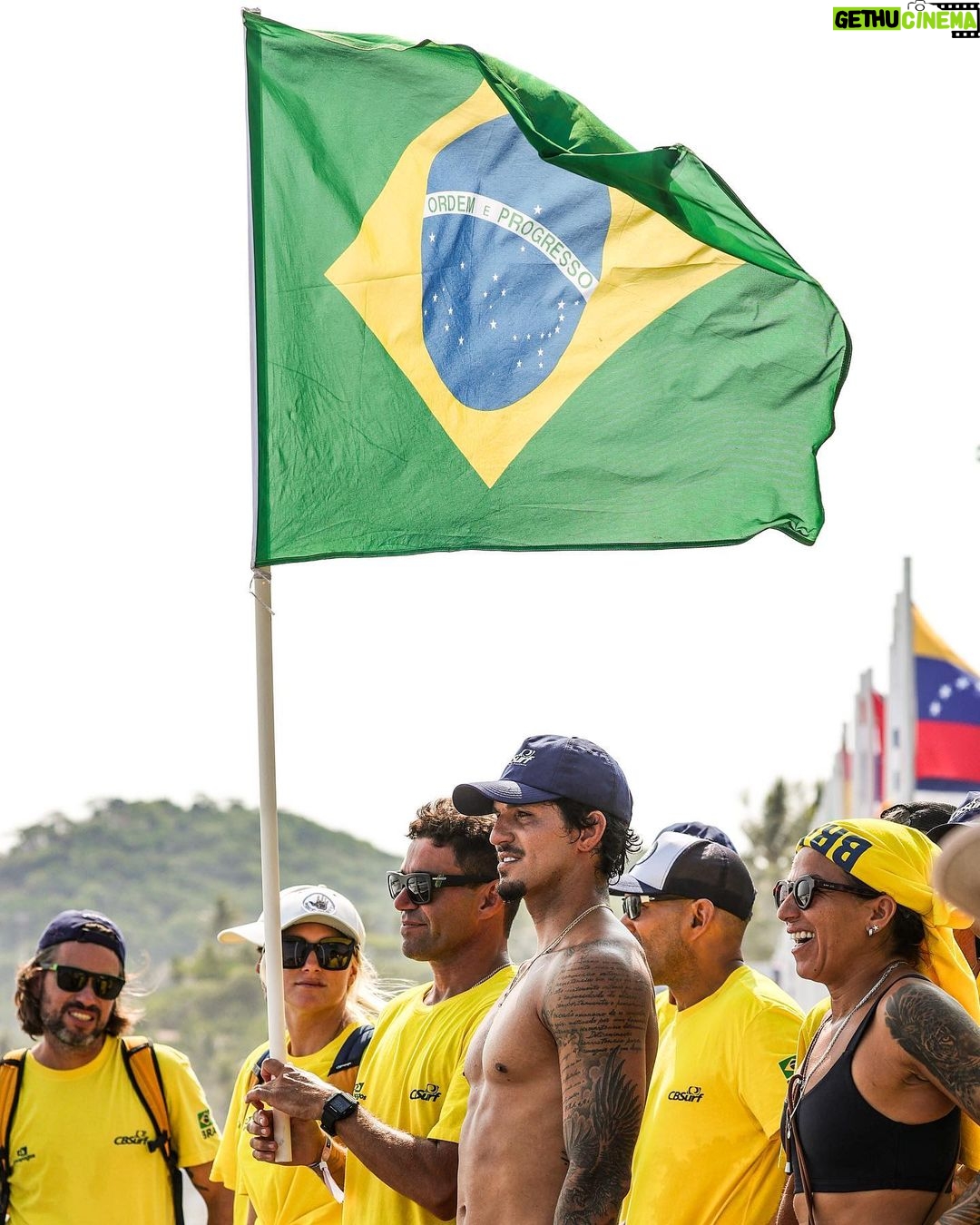 Gabriel Medina Instagram - Dump! - United and avante caraio