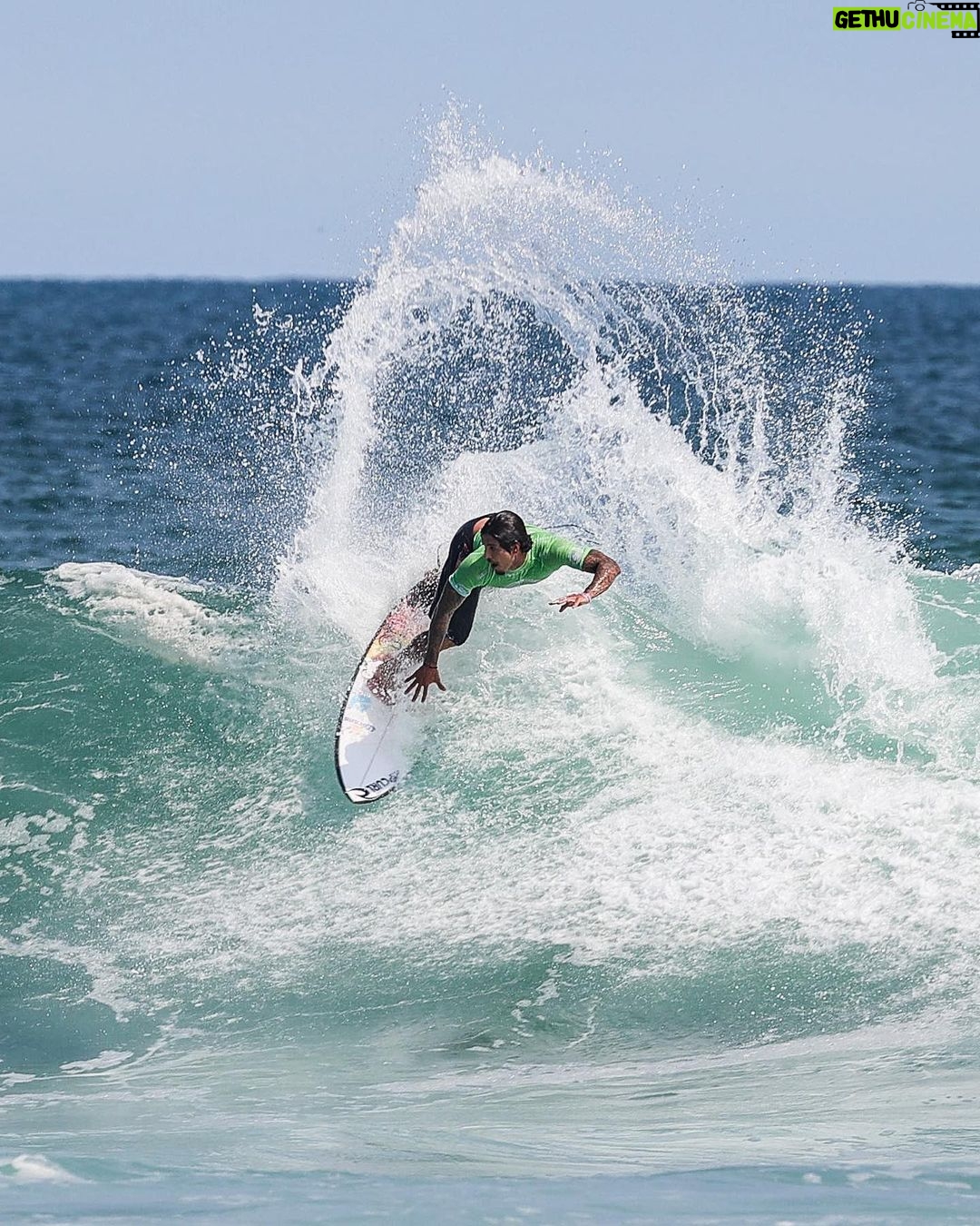 Gabriel Medina Instagram - Dump! - United and avante caraio