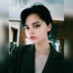 Gabrielle Echols Instagram - I think I found my favorite color :b . . . . . . . #green #greeneyes #blazerstyle