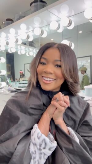 Gabrielle Union Instagram - Merry Christmas from A Black Actress/Producer In Hollywood 🎄🎁❄️