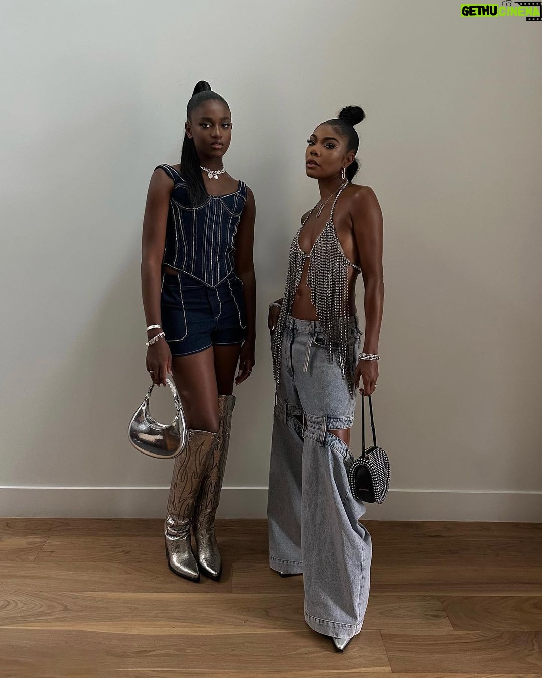 Gabrielle Union - 687.9K Likes - Style is generational š
#Renaissance #RenaissanceWorldTour #Night2