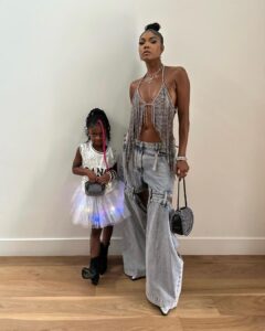 Gabrielle Union Instagram - Style is generational 😉 #Renaissance #RenaissanceWorldTour #Night2