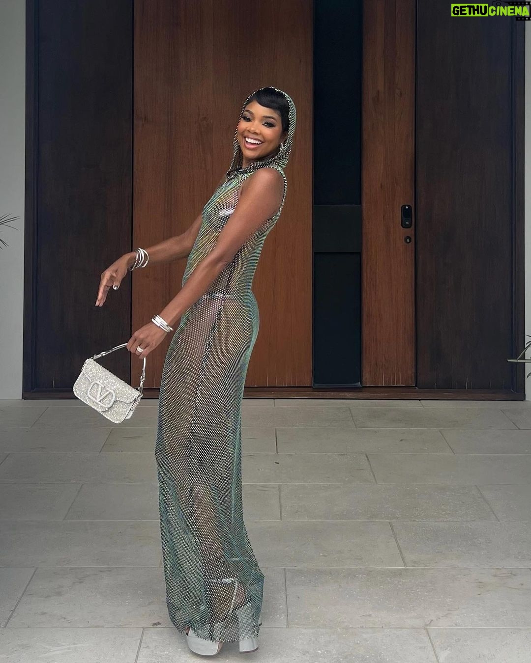 Gabrielle Union - 490.4K Likes - This is a reminder, in case you needed it š
#RenaissanceWorldTour #RWT #Renaissance #Night1