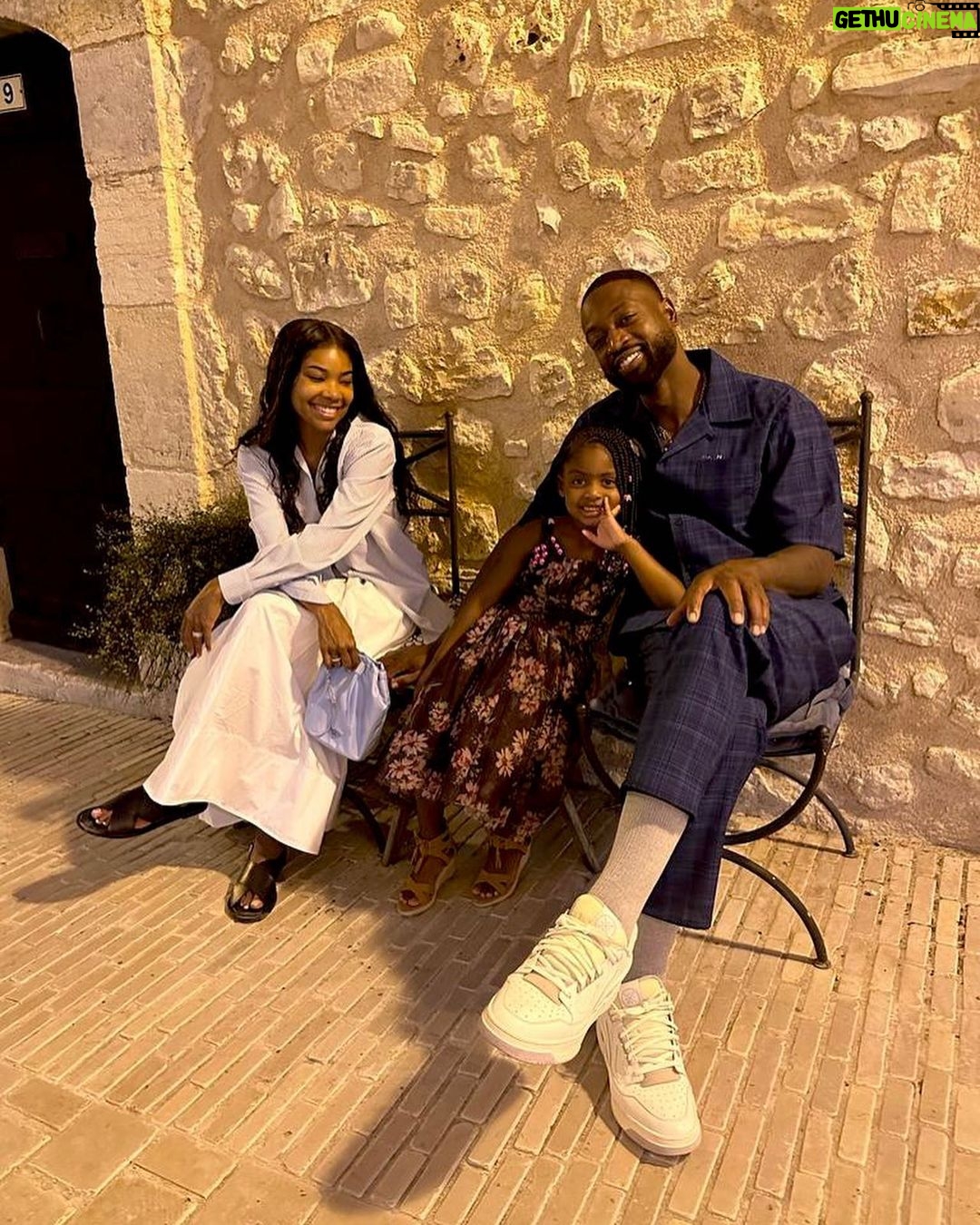 Gabrielle Union Instagram - Feeling at home wherever we are 🏡 #WadeWorldTour2023🇫🇷