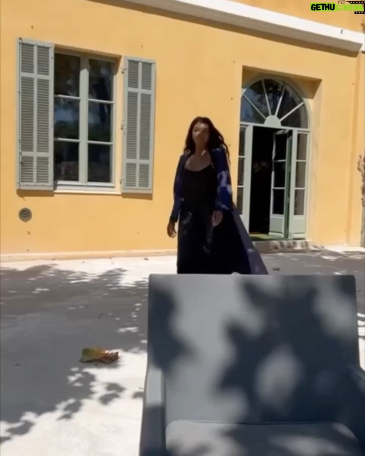 Gabrielle Union - 383.6K Likes - Ride the wave 🌊 🇫🇷 #WadeWorldTour2023