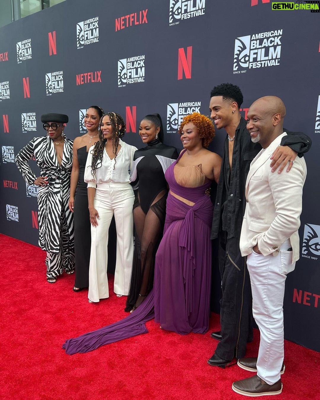 Gabrielle Union - 374.7K Likes - Just enough to get a glimpse š
āThe Perfect Findā Miami screening. Coming to @netflix 6/23.