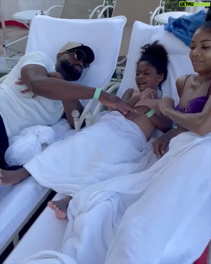 Gabrielle Union - 347K Likes - Extra without the charge 😙