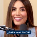 Gaby Espino Instagram - ¡Seguimos con nuevo episodio en @ChabanPodcast! 🥳 No podía ser otra que mi hermana de vida @GabyEspino, una amistad que nos he hecho vivir muchas etapas, una de ellas muy impotante: las relaciones de pareja ❤ ¿Crees que el amor se puede transformar? ¿Por qué crees que te toca besar sapos antes del príncipe azul? 🤭 La entrevista más sincera con mi favorita de siempre, ya disponible en YouTube.com/AlejandroChabnYYC 🔗