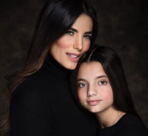 Gaby Espino Instagram - GRACIAS por escogerme como mamá…Por ser mi motor y mi fuerza… Y por completar mi felicidad. Los amo con mi vida!