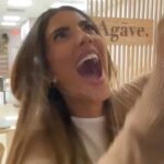 Gaby Espino Instagram - Estoy felizzzz ya casi inauguramos AGAVE MIDTOWN MIAMI , y estamos creando un SUPER TEAM 🤎 @agavebeautybarmiami Si estás en Miami, y trabajas en el área de: 🤎 Manicure y Pedicure 🤎 Eyelashes Extensions 🤎 Brows (Wax, Tinting, Lamination, Microblading, Microshading, Ombre) 🤎 Store Manager Y quieres ser parte de nuestro TEAM, puedes enviar tu resumé, información de contacto y fotos de trabajos previos a info@agavebeautybarmiami.com Te quiero conocer 🤎 Midtown Miami