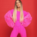 Gaby Espino Instagram – Sin maquillaje soy fantástica, maquillada soy una jodida obra de arte…! 🤷🏻‍♀️🤪
Thanks:
@cleimarphotography 
@britneymartinss 
@marv.makeup 
 @magdayamin
@tatanmiami
@armandeusbrickell