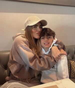 Gaby Espino Instagram - Hoy cumple 11 mi mejor amigo ! 😎✌🏻 I love u con mi vida!!!!! #NickCanelaEspino