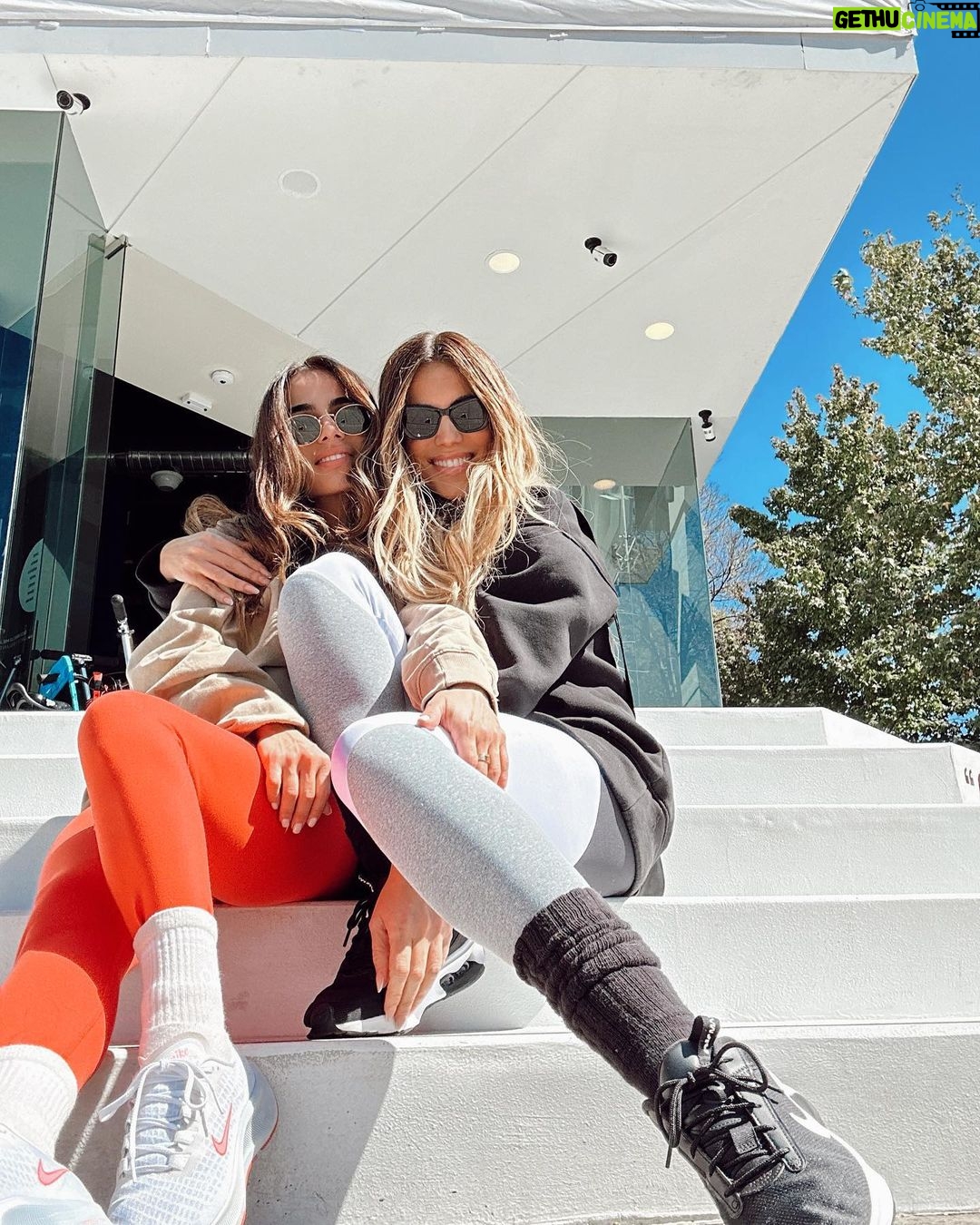 Gaby Espino Instagram - Te extrañaba muchoo @andrealealchica 🤍 te adoro! Masaryk, Polanco