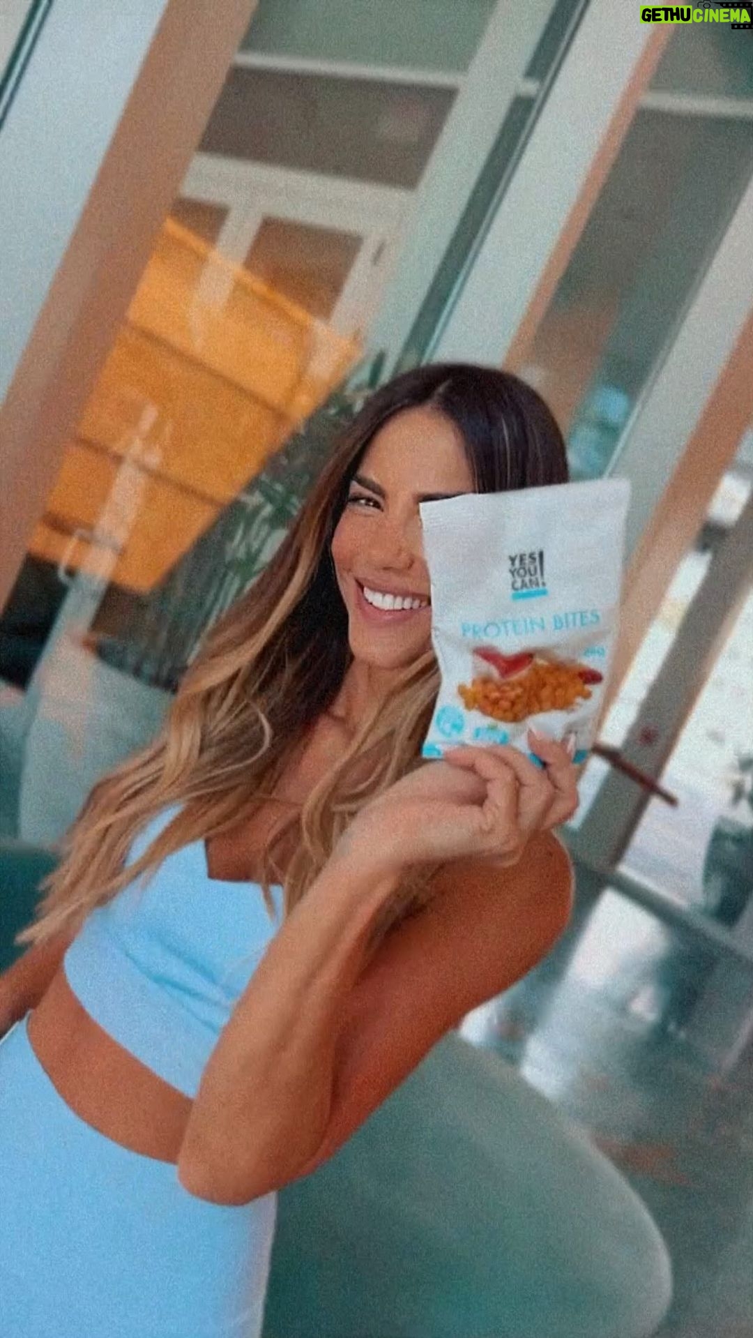 Gaby Espino Instagram - Ya probaron esta delicia???? Los nuevos bites de @yesyoucan son el snack saladito perfecto. Con 18g de proteína y cero sentimiento de pecado! Con sabor a bbq ufff!!! 🤪🤪🤪🤪 Los pueden ordenar en yesyoucan.com o llamando al 1-888-988-5515