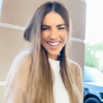 Gaby Espino Instagram - Ya pronto se acaba el 2021 ✨ y quería aprovechar de darles las GRACIAS a cada una de las personas que desde el día 1 nos han apoyado 🤎 (con este vídeo del día antes de abrir en Agosto de este año) Al equipo de Agave que todos los días se despierta con la mejor actitud para brindarles un servicio único🤎 Tengo el mejor equipo! Ha sido un gran aprendizaje!!! Los que me conocen saben que siempre me estoy retando y me encanta aprender, conocer, innovar!!! Gracias por compartir conmigo este sueño, y a seguir brindando Amor Propio 🤎✨ Miami, Florida