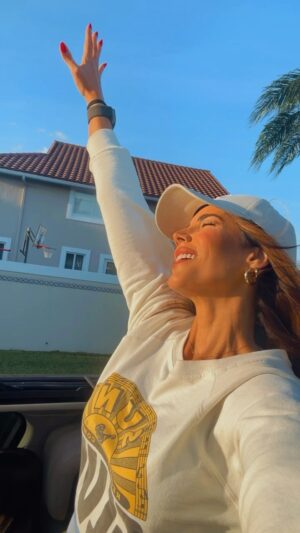 Gaby Espino Instagram - Quien más extraña Venezuela como yo? 🥹🥹❤️
