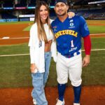 Gaby Espino Instagram - Venezuela loves @gabyespino 🇻🇪 #HomeOfBeisbol #SerieDelCaribe Miami, Florida