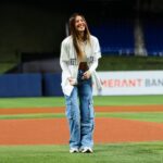 Gaby Espino Instagram - Venezuela loves @gabyespino 🇻🇪 #HomeOfBeisbol #SerieDelCaribe Miami, Florida