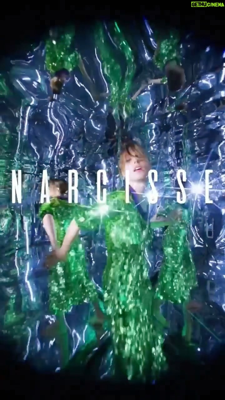 Gaia Weiss - 1.6K Likes - With each full moon I turn into a disco ball🕺🏻
Thank you @clementdezelus @azadehzoraghi @narcissemagazine for this beautiful editorial.
And @emmanuellerybojad for letting us into your magical world.
