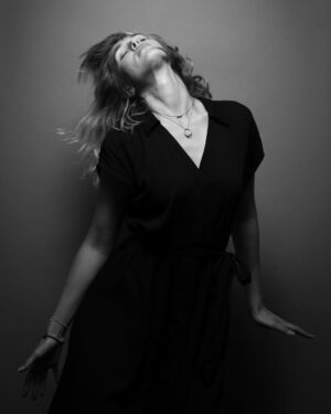 Gaia Weiss Instagram - Feeling the groove 🎶

📷 @matthieu_camille_colin79