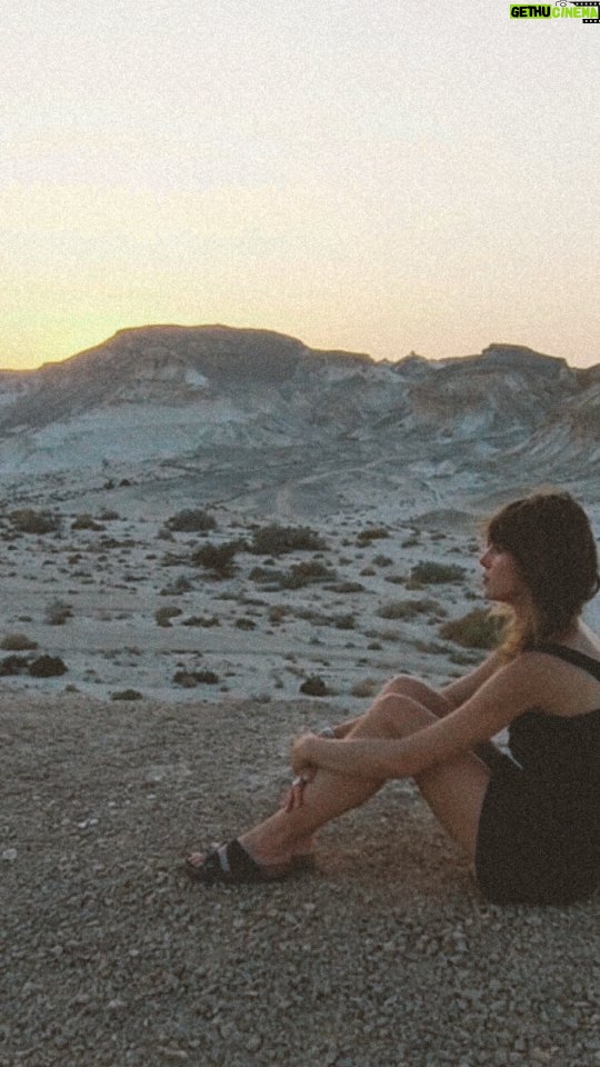 Gaia Weiss Instagram - The best way I could think of entering this new chapter in my life. Meditating in the desert I was contemplating a field of possible. The desert is abrupt, arid, the little stones cut into your skin, it's hot. You sit in discomfort. Yet so much peace, beauty and magic. The return to the earth, to the land, the foundation. Last night a bird was playing with the wind, tellement de poésie. Thank you to everyone who sent me beautiful blessings for this new year. I'm so grateful to have you ❤️ Negev Desert, Israel