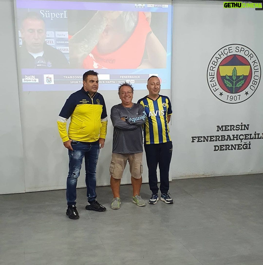 Gani Müjde - 510 Likes - Mersin Fenerbahçeliler derneğinde Maçı izliyorum.Konukseverlikleri için teşekkürler.Başarılar.👏👏👏👏 @mersinfenerbahcelilerdernegi
