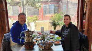 Gani Müjde Instagram - Etrim köyü Doğa restaurantta kahvaltı.Tüm personel köyün çalışkan kızları.👏👏👏 #istanbulsözleşmesi nin iptaline inat dimdik ayakta hepsi.