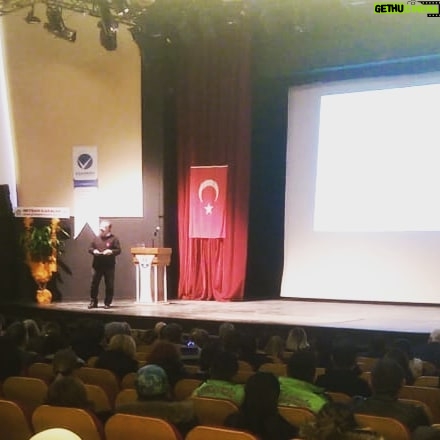 Gani Müjde Instagram - Adana Belediyesinin moral ve motivasyon seminerinde "Gülmenin insan ömrüne katkısını" anlatıp bol bol güldük. @zeydankaralar01 @vizyonder @adanabld