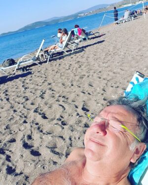 Gani Müjde Instagram - Yine gunlerden birgün Kasım 28 de denize girelim dedik...🤣🤣