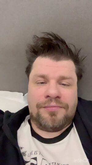 Garik Kharlamov Instagram - Веселые моменты пневмонии.