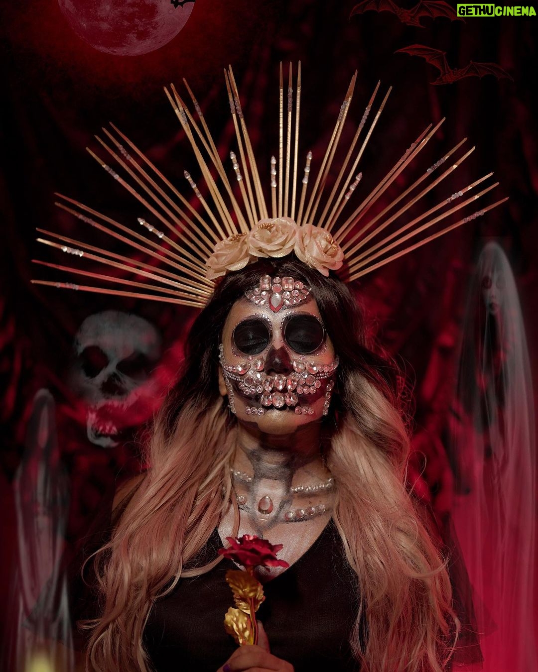 Garima Chaurasia Instagram - π§ββοΈπ SKULL QUEEN ππ§ββοΈ π Happy Halloween π . . My 2nd Makeup lookππ»ββοΈπ¬ Howβs the look guys? . Last one is my favπ» . PS: it was so tough for me to paste these big size rhinestones on face ππ»ββοΈ Still I managed some howπ
Meri thodi Bht face art skillsπ Makeup & edit by : ππ»ββοΈ πΈ: @nitin_.1610 #halloween #halloweenmakeup #faceart #gimaashi #facepaint #gimaashi #gimaians #halloween2023 #skull #skullqueen