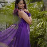 Garima Chaurasia Instagram - Just looking like a wOW! In this JAAMUN purple color 🤪Kuch toh baat hai is colour me😍💜 Outfit: @lucknow_i_chikan #gimaashi #gimaians