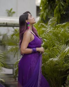 Garima Chaurasia Instagram - Just looking like a wOW! In this JAAMUN purple color 🤪Kuch toh baat hai is colour me😍💜 Outfit: @lucknow_i_chikan #gimaashi #gimaians