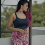 Garima Chaurasia Instagram - Tell her about me ;) #gimaashi