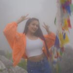 Garima Chaurasia Instagram - Lost in the fog 😶‍🌫️ #gimaashi George Everest Peak