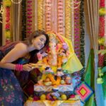 Garima Chaurasia Instagram – My gannu♥️🙏🏻🥹
Ganpati Bappa Morya 💐

#gimaashi #ganesha #ganpatidecoration #bappa #ganeshchaturthi #gimaians