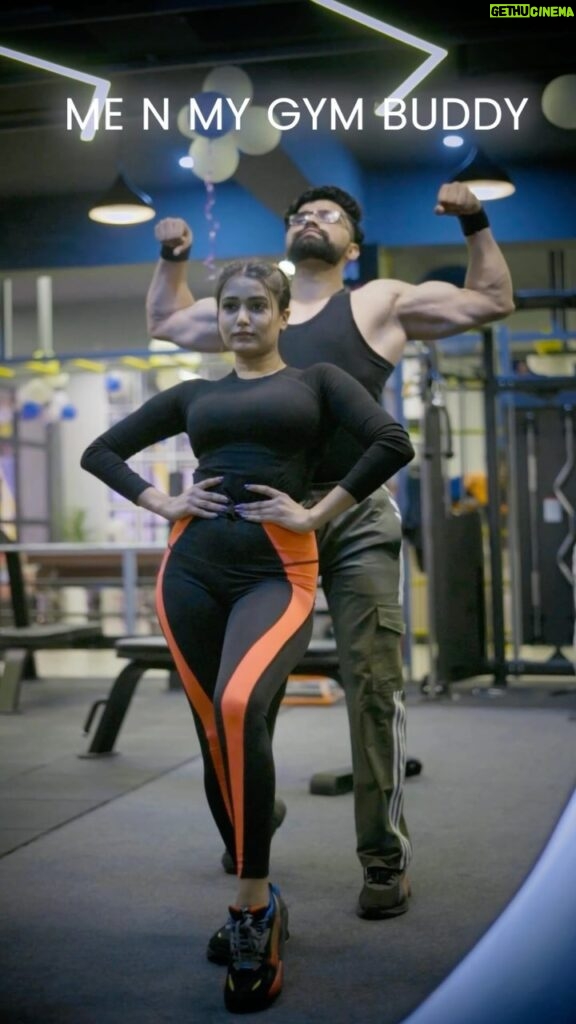 Garima Chaurasia Instagram - My Gym Buddy is constant.. 💪🏻 but mera gym Jana Constant nhi tha🤷🏻‍♀️😫 Wrna meri Body dekh k darr jata tu @mr_fitness_freak 😂 . Gym: @deefitgym #gym #gymbeast #gimaashi #gimaians #workout #fit #fitnessmotivation