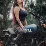 Garima Chaurasia Instagram - 5th one is my Fav!💙 Which one is yours? 💁🏻‍♀️ . . 📸: @welcomeishu3694 #gimaashi #bikelover #royalenfield #hunter #picoftheday #nature #gimaians #biker