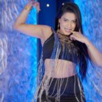 Garima Chaurasia Instagram - Waise Mza toh ataaaa hai 😉🖤 . . #SaiyaanDheereDheere @nehakakkar @tonykakkar #gimaashi #reels #trending #newsong #gimaians