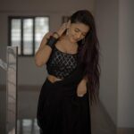 Garima Chaurasia Instagram - Rishte ke liye ye pics perfect h naa guys? 🤪🤷🏻‍♀️ #gimaashi #gimaians #ethniclove #blacksaree