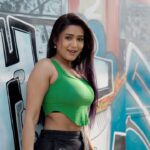 Garima Chaurasia Instagram - Sun heeriye tu bhi Dil har jaaa 💖 . . #saanware #gimaashi #reels #ethnic #trendingsongs #lovesong #gimaians