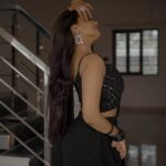 Garima Chaurasia Instagram - Rishte ke liye ye pics perfect h naa guys? 🤪🤷🏻‍♀️ #gimaashi #gimaians #ethniclove #blacksaree