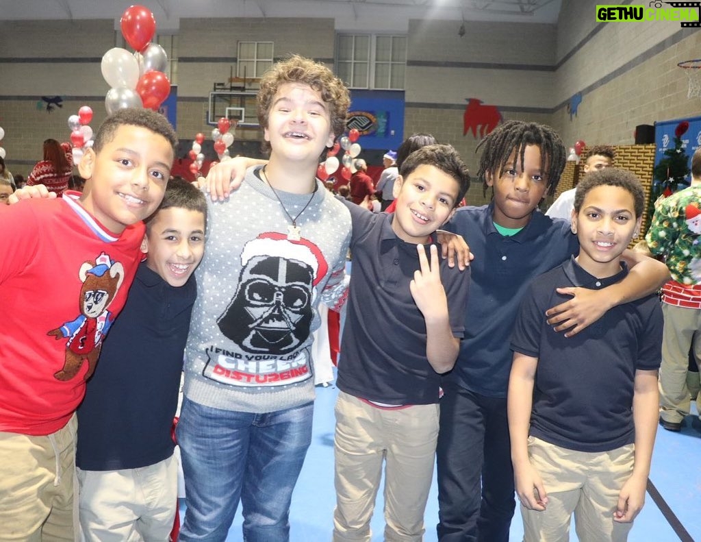 Gaten Matarazzo Instagram - Had a great time and met some amazing people @boysandgirlsclubac A special thanks to @xbox and @kovertcreative for helping to make this possible. I encourage everyone to support this amazing cause. I hope you all have an amazing rest of your holiday season.