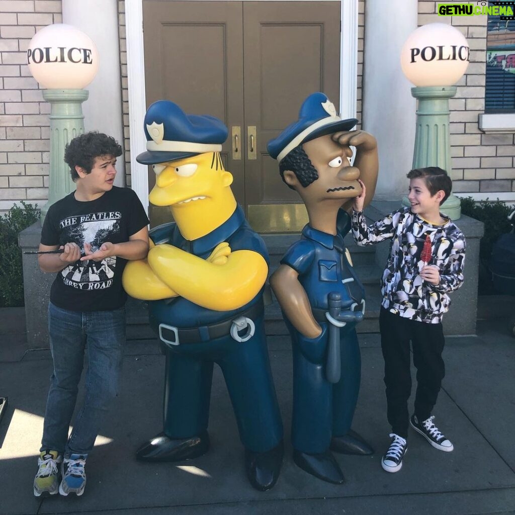 Gaten Matarazzo Instagram - Thank you @unistudios for yesterday! We had a blast!!! Special shout out to Ursula for navigating us through. Universal Studios Hollywood