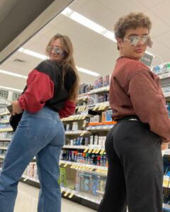 Gaten Matarazzo Instagram - Guess it runs in the fam 🍑 #walgreens #fabuloso